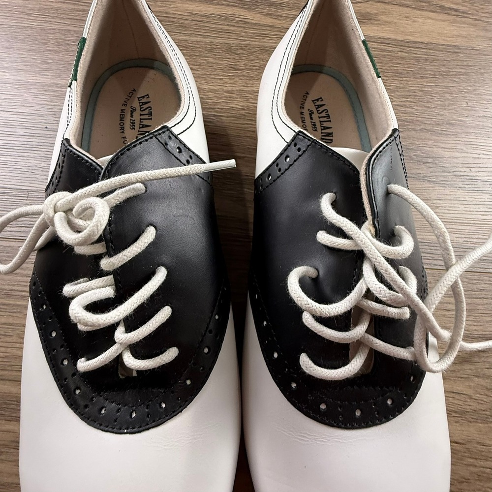 Eastland Sadie Saddle Shoes Womens Black White Leather Oxford Memory Foam 11 - Picture 6 of 13